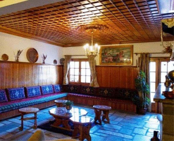 Hotel Bitouni Metsovo Bagian luar foto